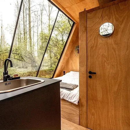 Les Frenelles, A L'oree De La Foret *